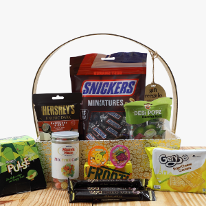 GIFT REEGALO Tangy & Twist Hamper