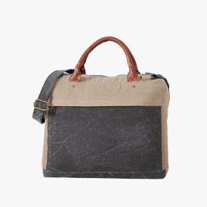 MONA B Noah Messenger